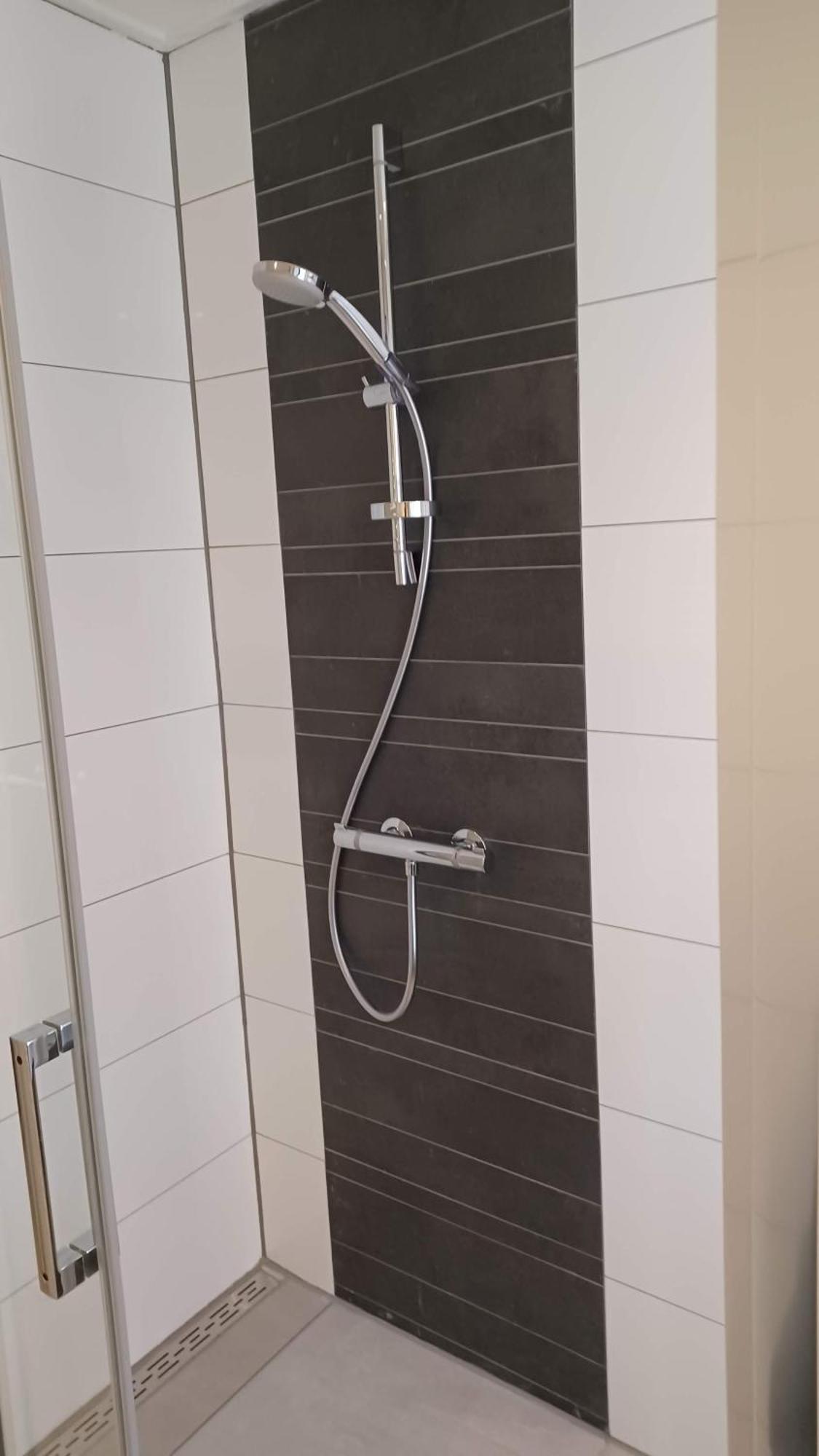 Karakteristiek Huis In Centrum Winsum Met Nieuwe Badkamer المظهر الخارجي الصورة